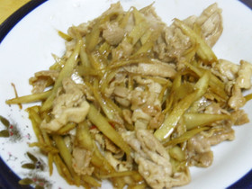ささがきごぼうと豚肉の炒め物
